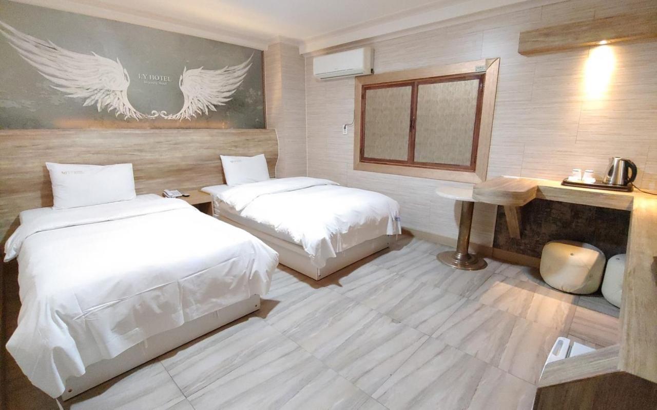 I.Y Hotel Suwon Exterior photo